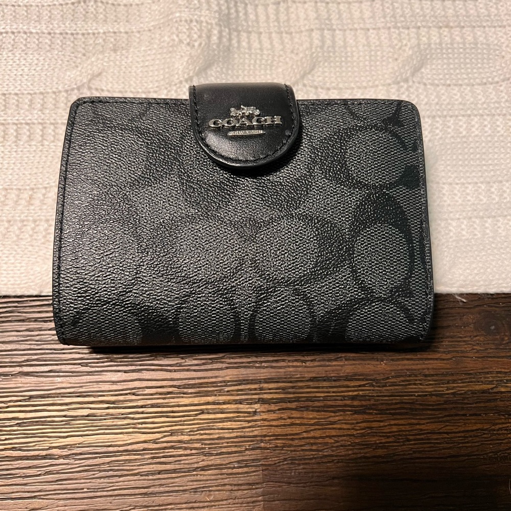 Coach Medium Corner Zip Wallet In Signature Canvas